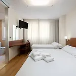 Longoria Plaza By Pandora 3*
