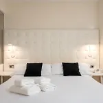 فندق Longoria Plaza By Pandora 3*