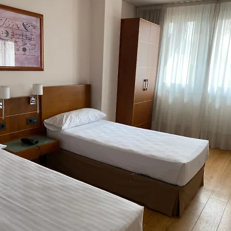 Longoria Plaza By Pandora 3* Oviede