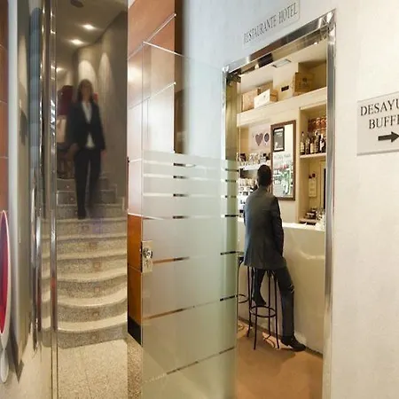 Hotel Longoria Plaza By Pandora