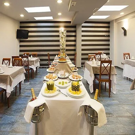 Hotel Longoria Plaza By Pandorahoteles Oviedo