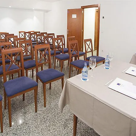 Longoria Plaza By Pandora 3* Oviede