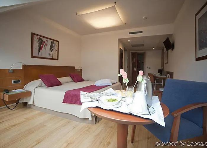 Longoria Plaza By Pandora Otel