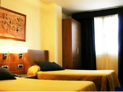 Longoria Plaza By Pandora فندق